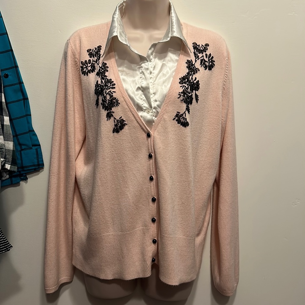 Requirements pink and black twofer sweater size XL